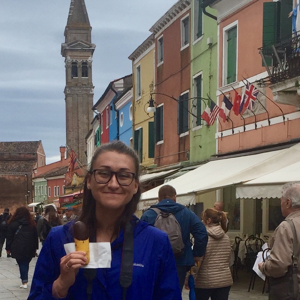 Meet your Posher, Maria